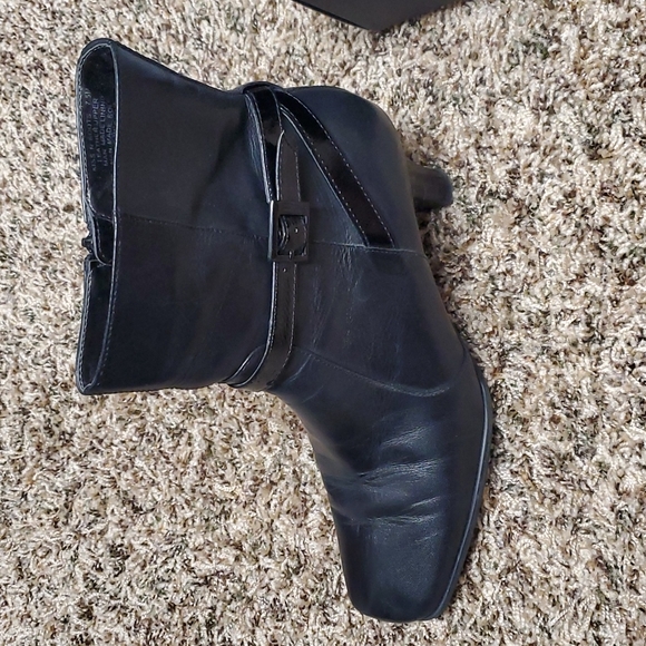 Kenneth Cole Reaction - Picture 3 of 7